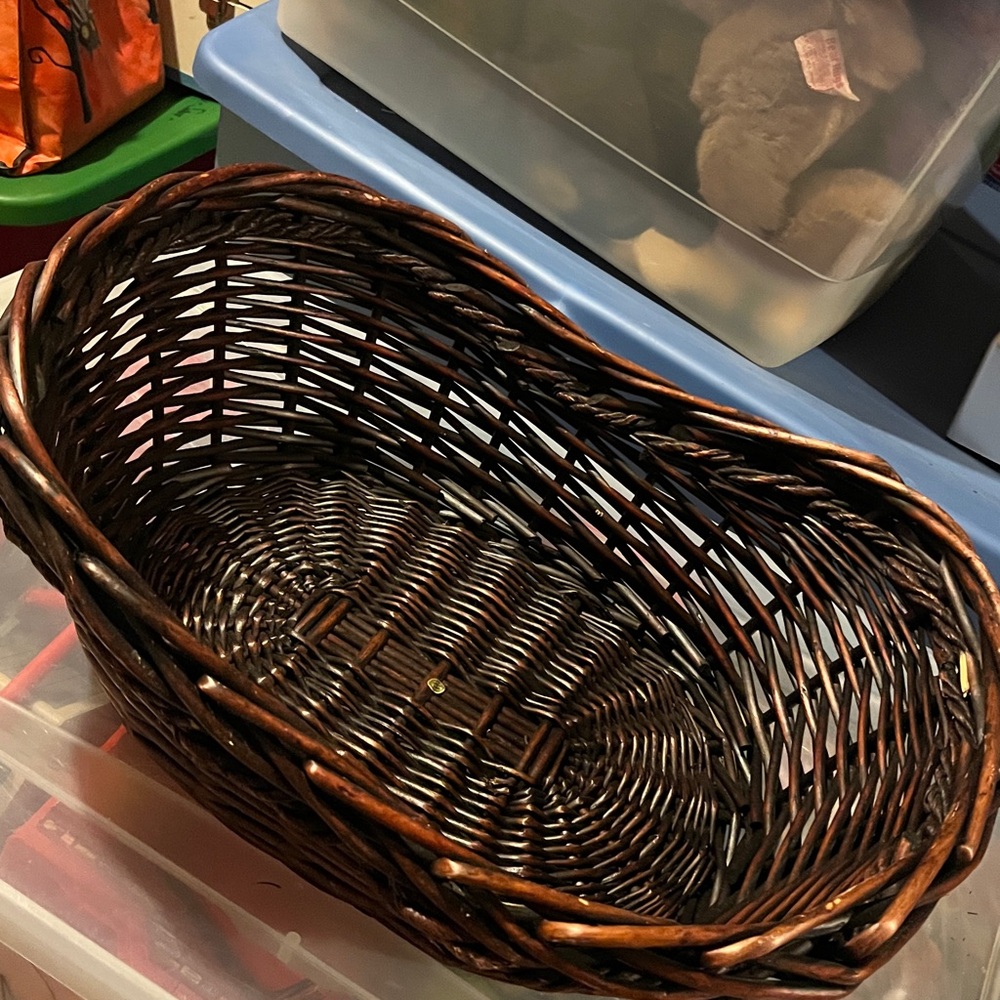 BASKET - Picture 2 of 2